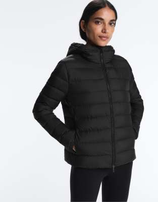 OYSHO - Kurze, gesteppte Jacke in Schwarz, 100% Daunenfüllung