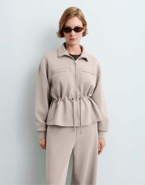 OYSHO kurze Jacke mit verstellbarer Taille und Modal in Hellbraun-Melange - view 1