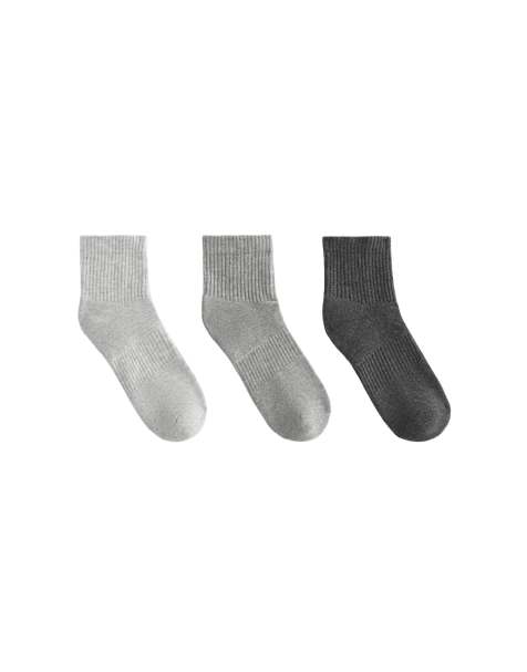 OYSHO – Kurze Sportsocken aus Baumwollmix in meliertem Blassgrau, 3er-Paar - view 1
