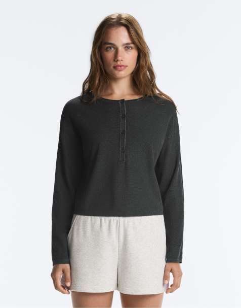 OYSHO Langärmeliger Pullover in dunklem Anthrazit mit Waffelstrick - view 1