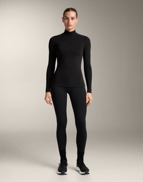 OYSHO – Langärmliges Baselayer-T-Shirt in Schwarz - view 1