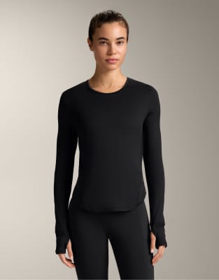 OYSHO - Langärmliges Funktions-T-Shirt in Schwarz