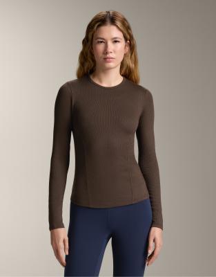 OYSHO - Langärmliges, geripptes T-Shirt aus Modal-Baumwoll-Mix in Hellbraun-Brown