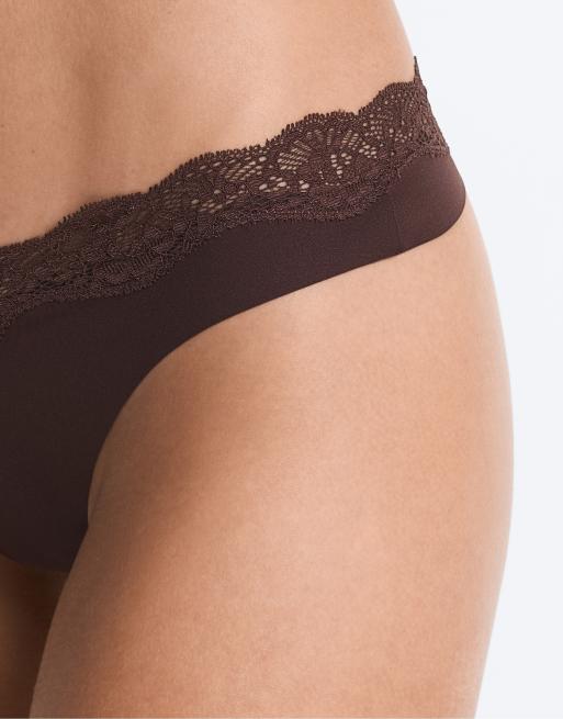 OYSHO – Lasergeschnittene Tangas aus Polyamid-Mix in Braun mit Spitzenborte, 3er-Pack, 3 von 4