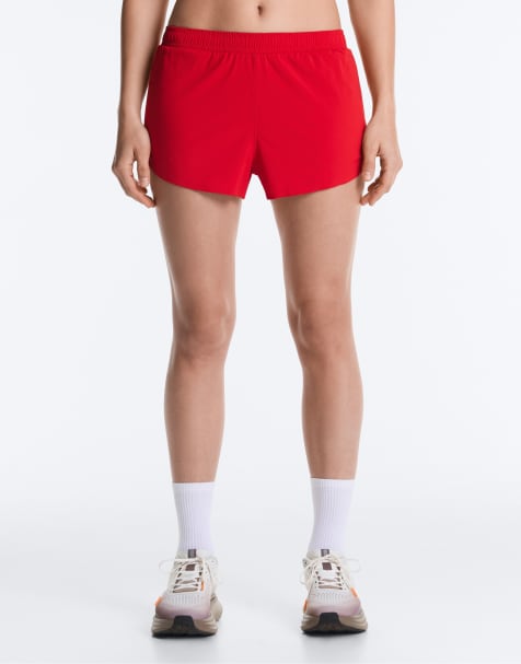 OYSHO - Lavtaljede tekniske shorts på 6 cm i kraftig rød - view 1