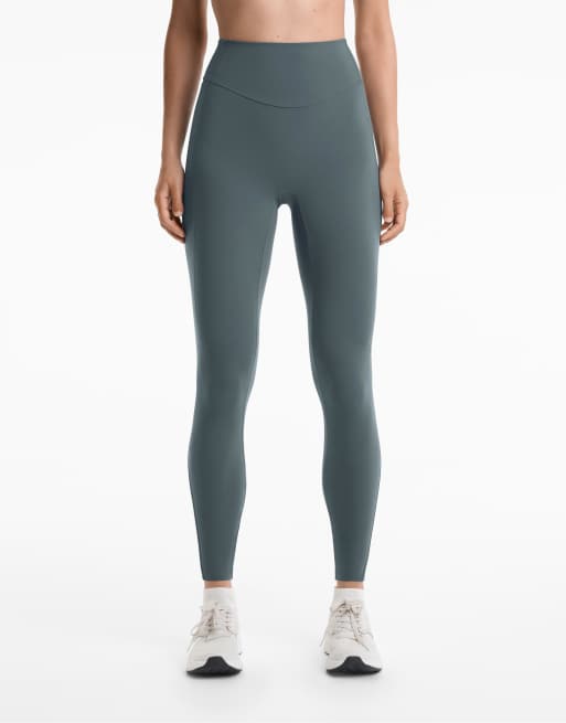 OYSHO - Leggings alla caviglia leggeri a vita alta da 20 cm color blu antracite con tasche