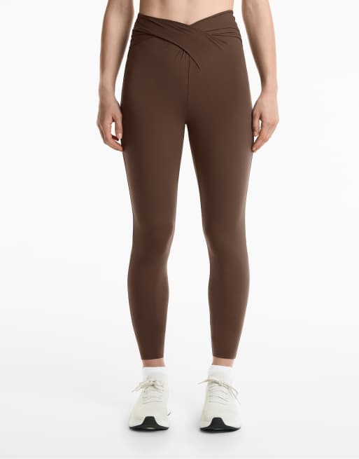 Oysho - Leggings leggeri marrone scuro alla caviglia con fascia in vita a V