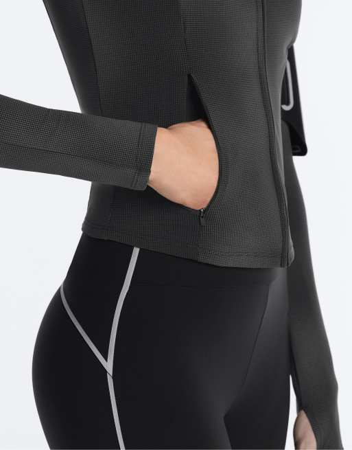 OYSHO – Leichte, warme Jacke aus Funktionsmaterial in Schwarz mit reflektierendem Design, 3 von 4
