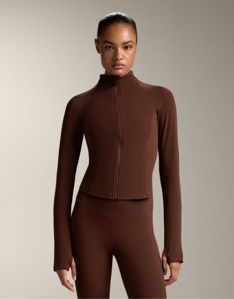 Oysho – Leichte, warme Jacke in Braun - view 1