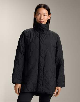 OYSHO - Leichte, wasserabweisende mit Fellex Aerogel wattierte Oversize-Jacke in Schwarz