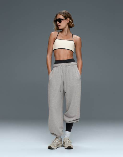 OYSHO leichter Komfort-Sport-BH mit leichtem Halt in hellem Ecru, 2 von 6