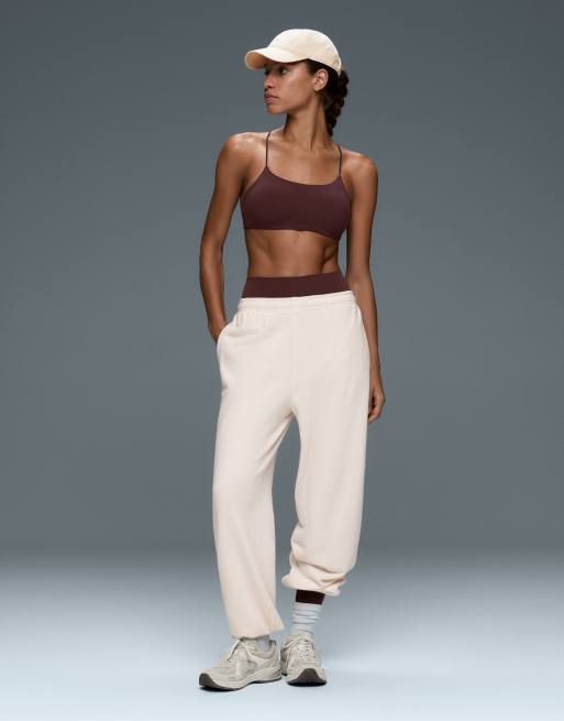 OYSHO Light-support comfortlux cross-back sports bra in brown, 5 of 6