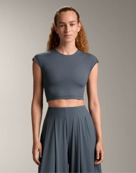 OYSHO Light touch short-sleeved tank top in grey - view 1