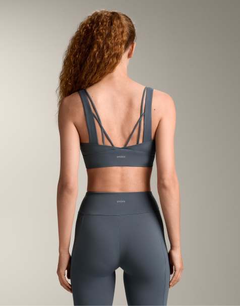 OYSHO – Light Touch – Sport-BH in Anthrazit-Blau mit mittlerer Stützfunktion - view 1