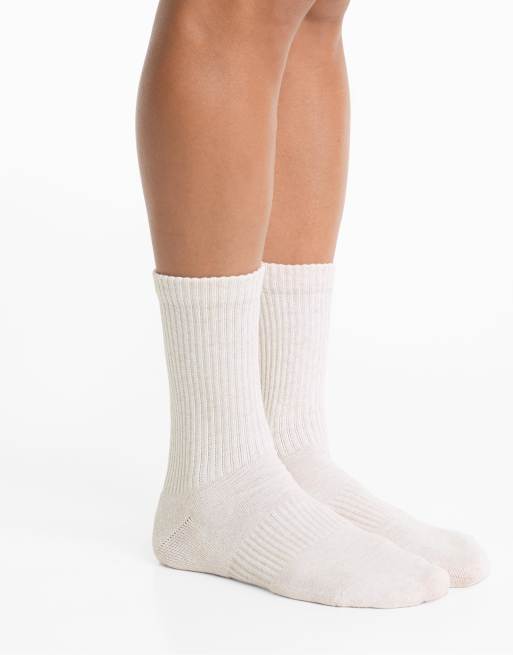 OYSHO – Ljusbruna, melerade, klassiska sportstrumpor i bomullsmix, 3-pack, 2 av 4