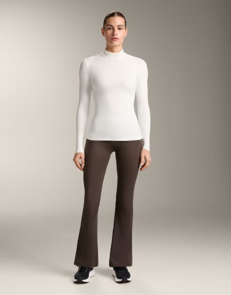 OYSHO Long-sleeve base layer t-shirt in off-white - view 1