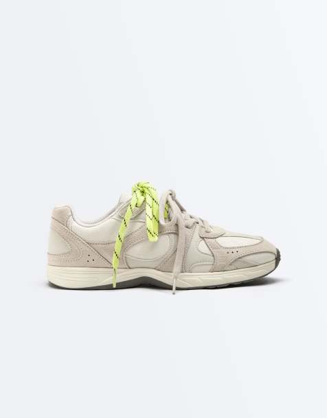 OYSHO Low profile running sports shoe in mink - view 1