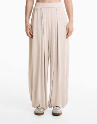 Oysho - Luftige Ballonhose aus Modalmix in blassem Nerzbeige-Braun