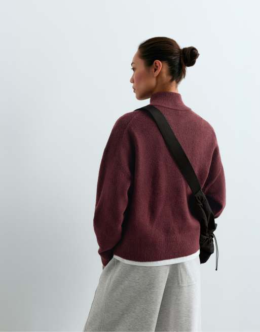 OYSHO maglione a collo alto con mezza zip in bordeaux, 4 di 5