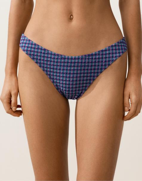 OYSHO - Marineblå bikinitrusser med U-snit og medium dækning i gingham - view 1