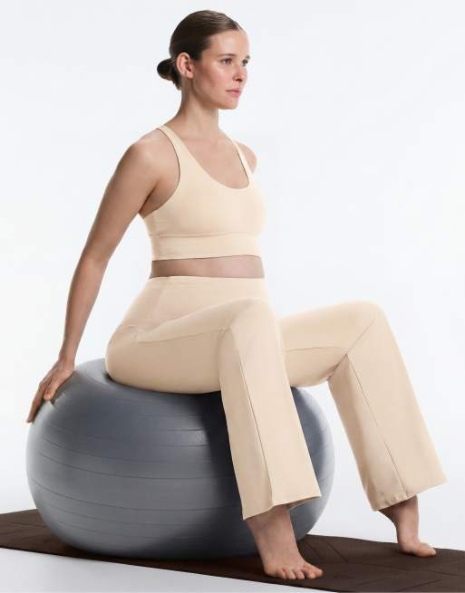 OYSHO Maternity comfortlux straight-leg trousers in sand, 6 of 7