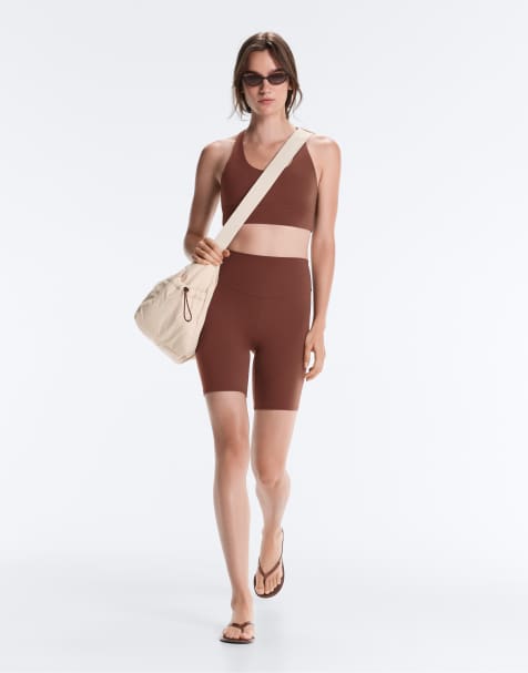 OYSHO Medium-support comfortlux sports bra with cups in brown - view 1