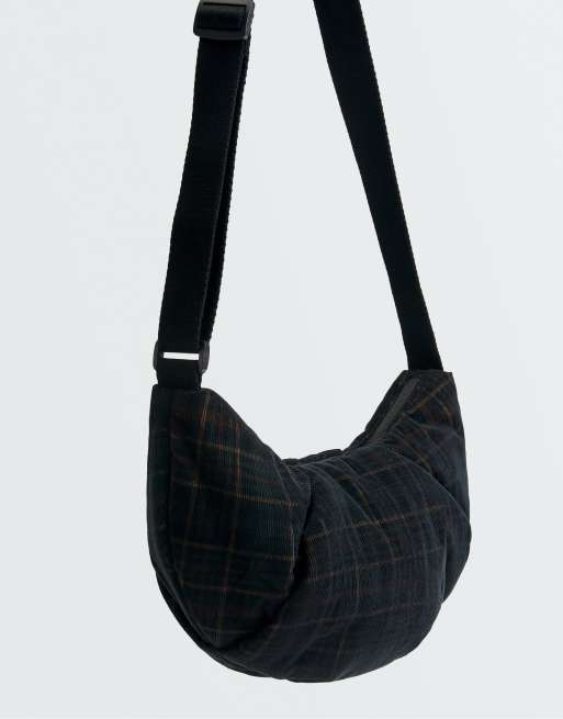 OYSHO Micro-corduroy crossbody bag with checked print in washed anthracite, 4 of 5