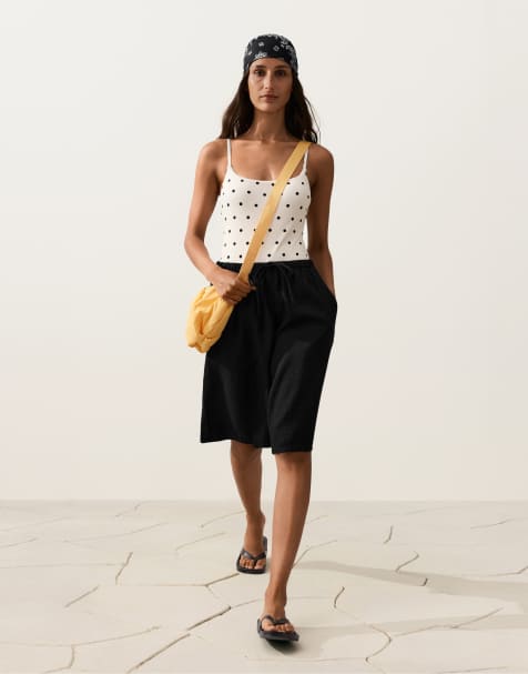 OYSHO – Mittellange Bermudashorts aus 100% Leinen in Schwarz - view 1