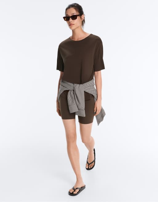 OYSHO Modal blend short-sleeved rounded back t-shirt in brown, 2 of 4
