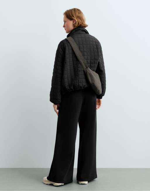 OYSHO Modal piqué wide-leg trousers in black, 3 of 5