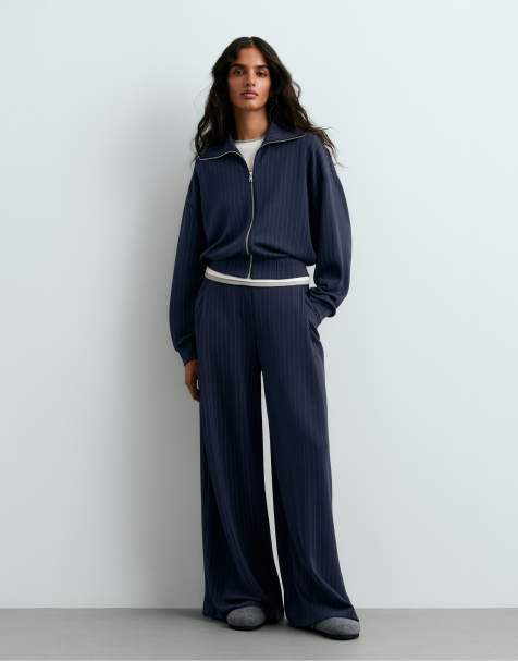 OYSHO modaljakke med nålestriber og boxy pasform i navy - view 1