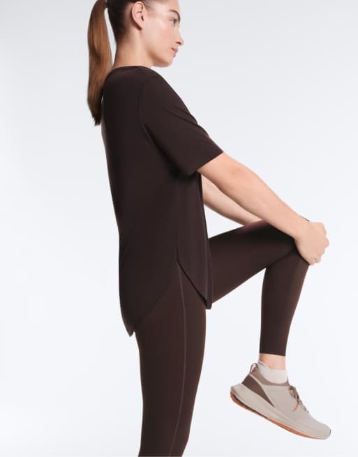 OYSHO – Mörkbrun t-shirt i modalmix med korta ärmar, 5 av 6