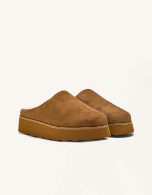 OYSHO - Mules aus Spaltleder in Braun mit Kunstpelzbesatz-Brown