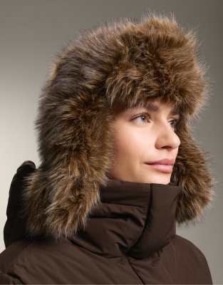 OYSHO - Mütze aus Kunstpelz in Maulwurfsbraun-Brown