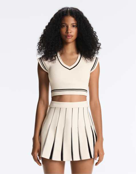 OYSHO – Nahtloses T-Shirt in blassem Ecru - view 1