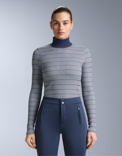 OYSHO – Nahtloses Thermo-Baselayer-T-Shirt in Marineblau mit geometrischem Muster - view 1