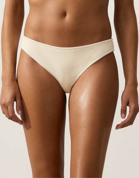 OYSHO – Naturvit, krinklad bikiniunderdel med klassisk design - view 1