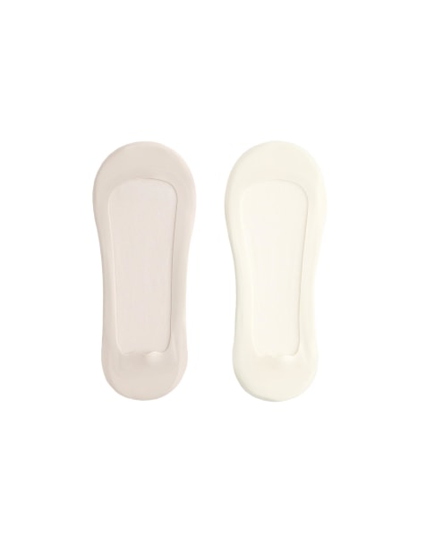 Oysho – Naturvita, osynliga strumpor med låg skärning över fotryggen i mikrofiber, 2-pack - view 1