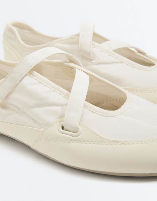 OYSHO Nylon sport ballet flat in ecru, 4 of 4