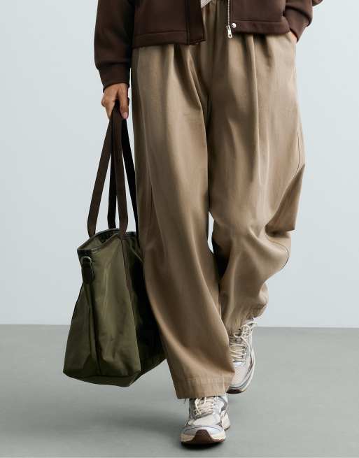 OYSHO Nylon tote bag in khaki, 2 of 7