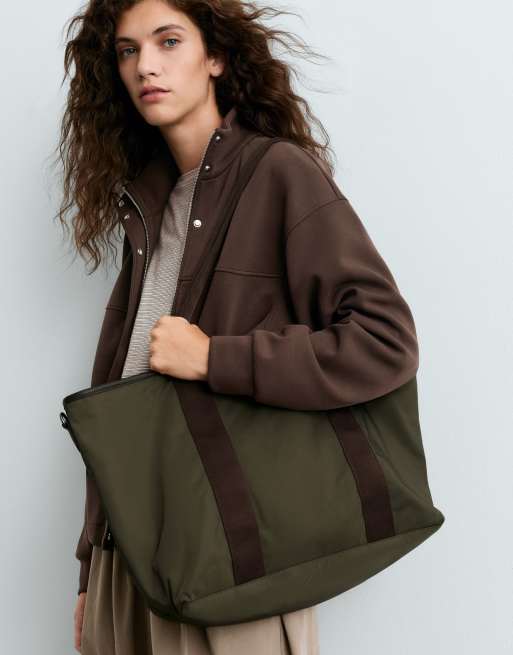 OYSHO Nylon tote bag in khaki, 5 of 7