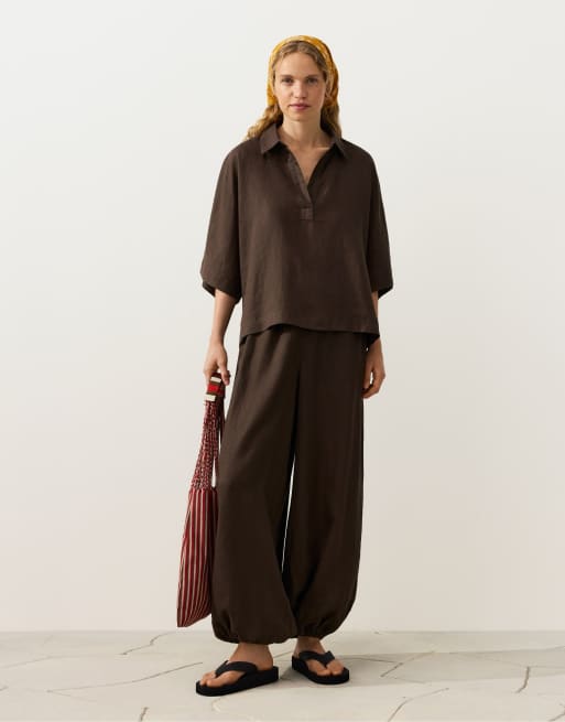 OYSHO Oversize short-sleeve 100% linen polo shirt in brown, 2 of 4