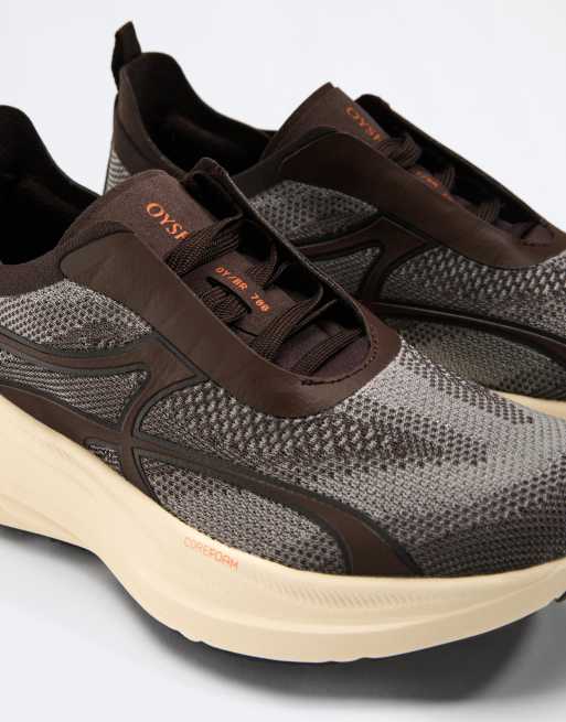 OYSHO – OY/BR 700 – Lauf-Sneaker in Braun, 3 von 4