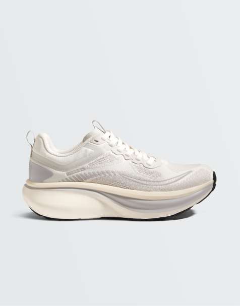 OYSHO Oy/er 835 running trainers in neutral beige - view 1