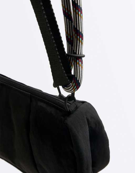 OYSHO Padded crossbody bag in black, 7 of 7