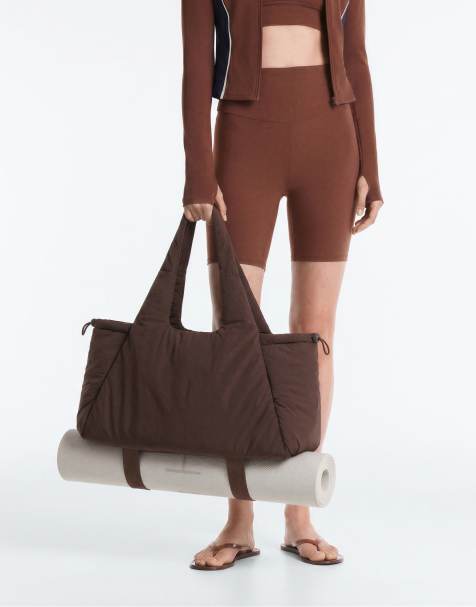 OYSHO Padded sports bag in brown - view 1