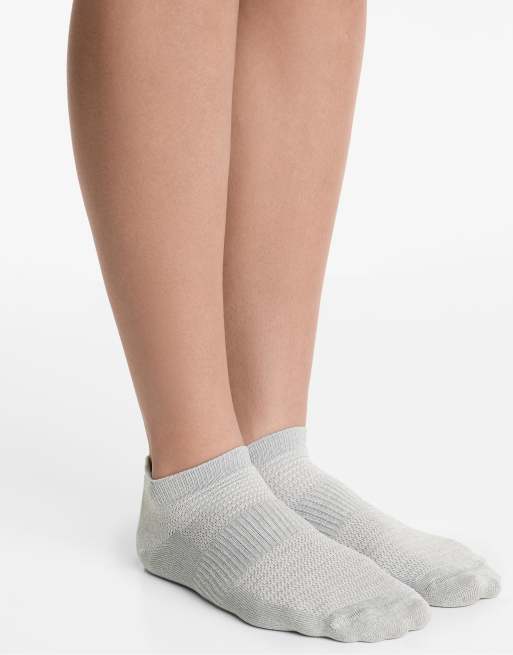 Oysho - Pakke med 3 par grå sokker til sneakers med hældetalje i polyamidblanding, 3 af 4