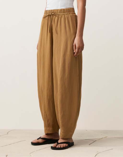 OYSHO - Pantalon bouffant à coutures apparentes en lyocell mélangé et 24% lin - Marron, 2 de 4