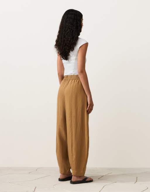OYSHO - Pantalon bouffant à coutures apparentes en lyocell mélangé et 24% lin - Marron, 4 de 4