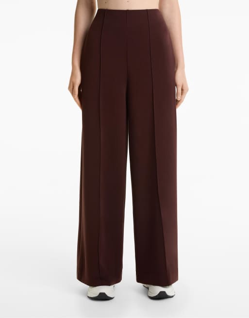 OYSHO - Pantalon droit en modal avec plis marqués à l'avant - Marron